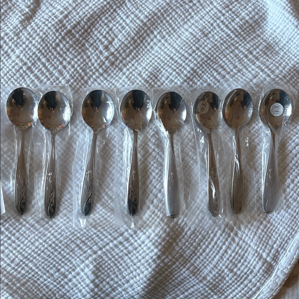PRINCESS HOUSE AMALIA FLATWARE ROUND Soup Spoons (8) - Picture 2 of 4